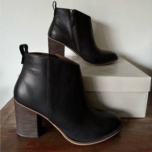 BP Lance Block Heel Ankle Bootie - Women’s- Black Burnished Leather - Size 9